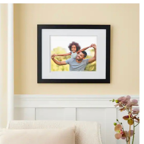 Black Frame 11 x 14 to safe-keep your memories and decorate your room with Style - Picture 2 of 4